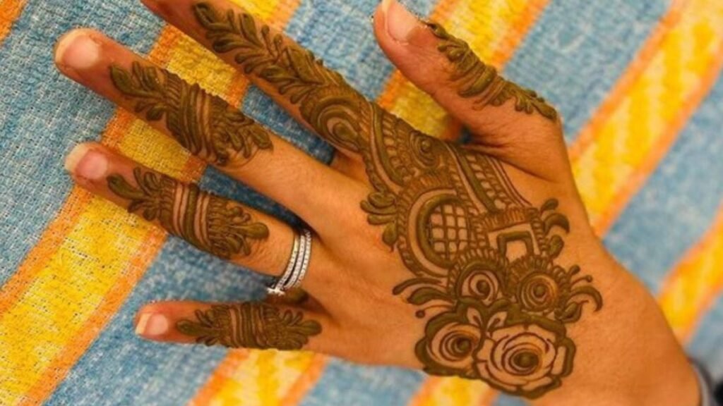 child mehndi design