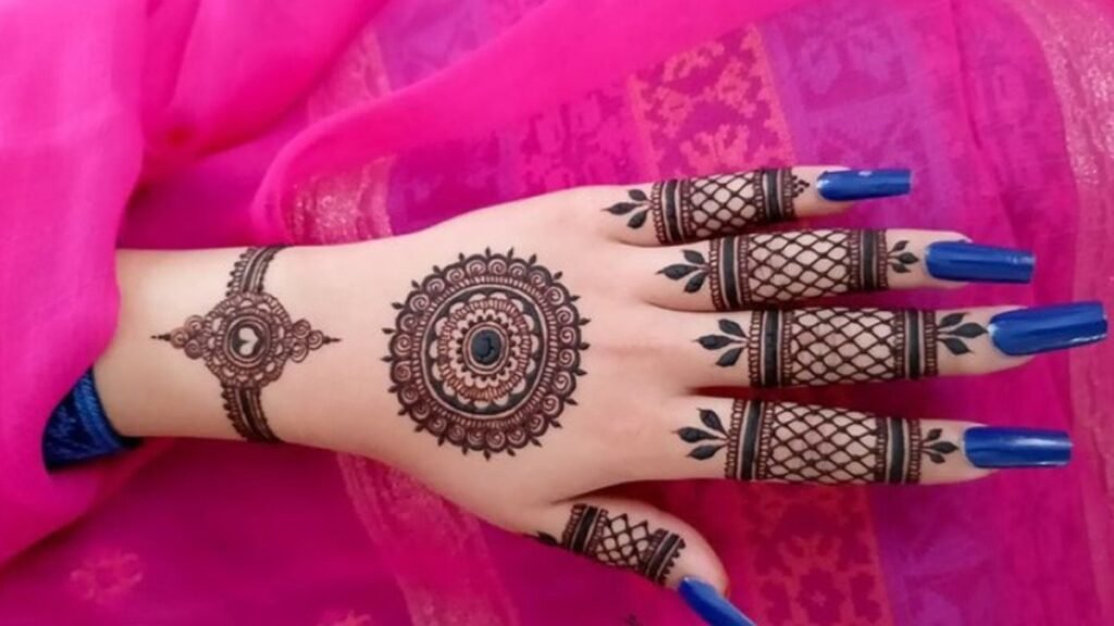 child mehndi design