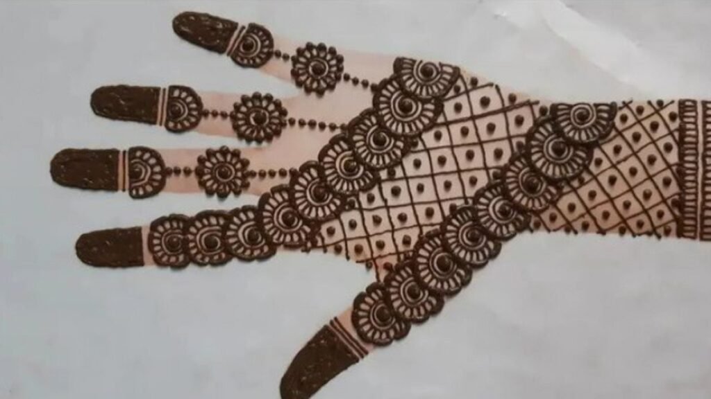 child mehndi design