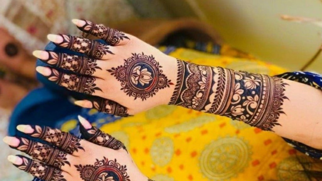 Stylish Mehndi Design