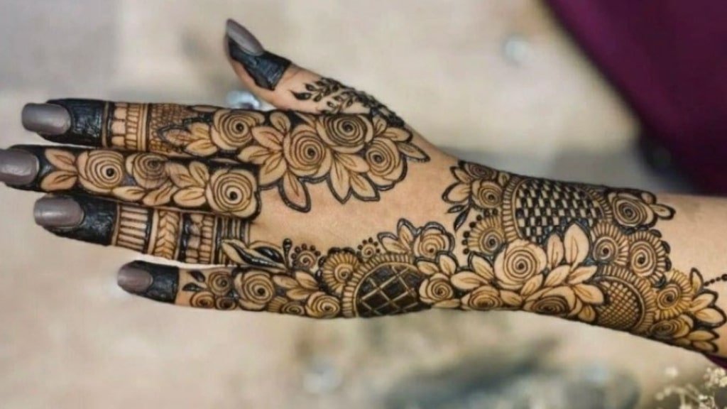 Stylish Mehndi Design