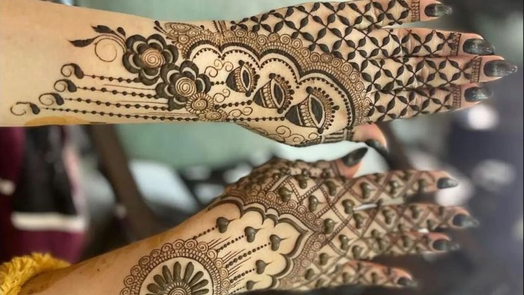 Simple Arabic Mehndi Design