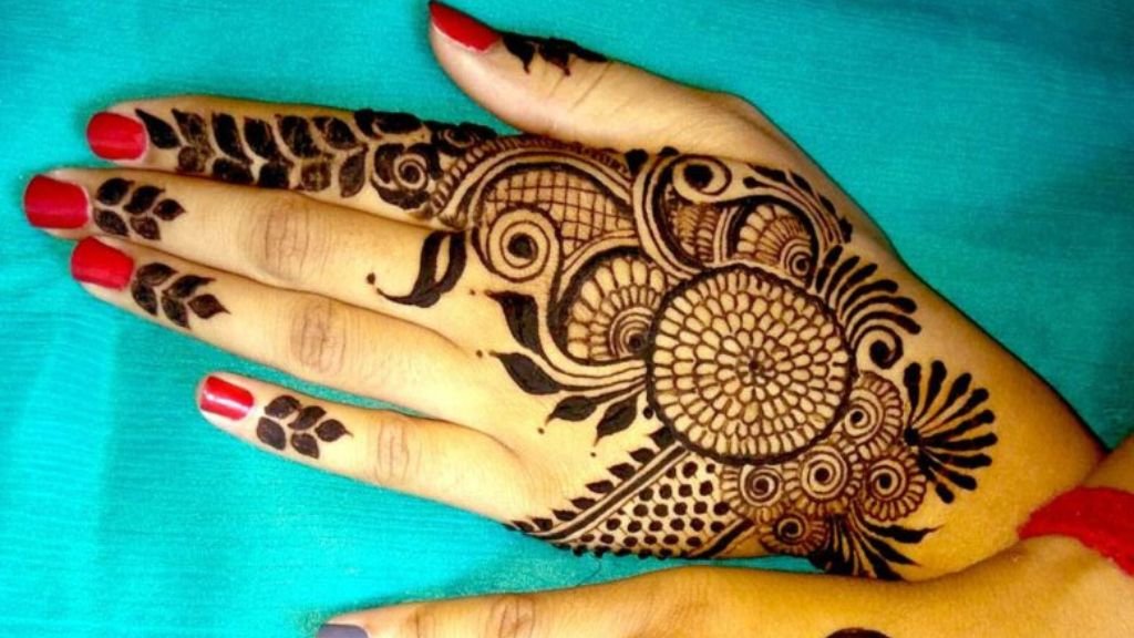 Simple Arabic Mehndi Design