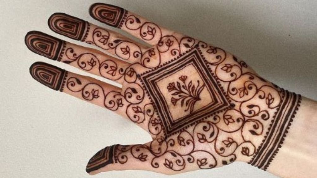 Simple Arabic Mehndi Design