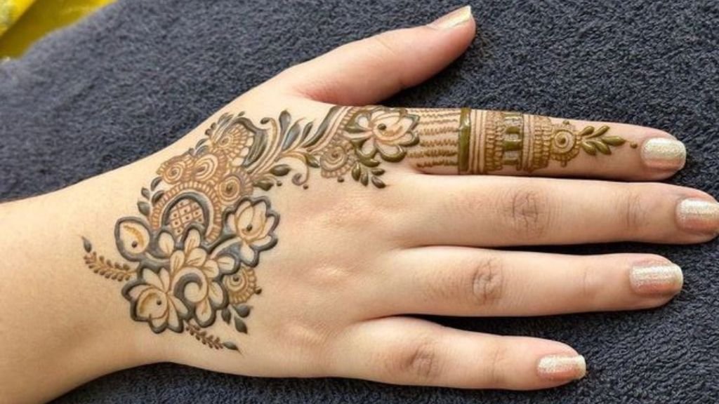 Mehndi Designs 2024