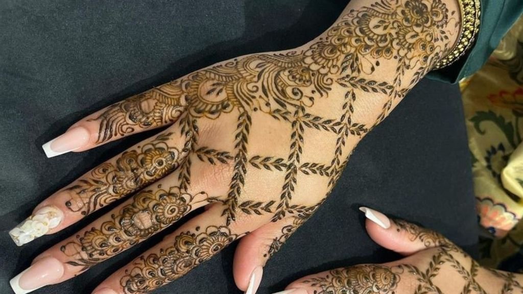 Mehndi Designs 2024
